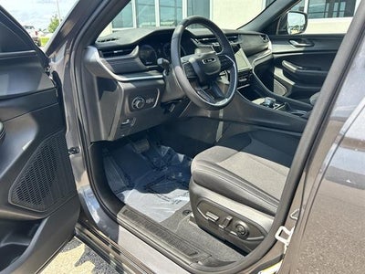 2024 Jeep Grand Cherokee Laredo X