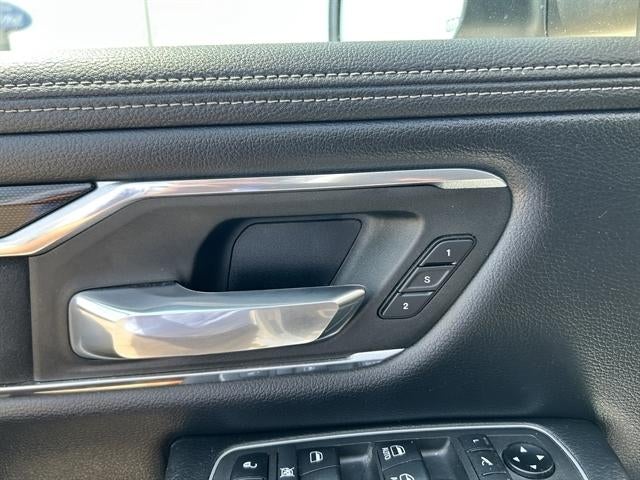2021 RAM 1500 Laramie Crew Cab 4x4 5'7" Box