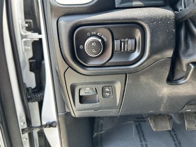 2021 RAM 1500 Laramie Crew Cab 4x4 5'7" Box