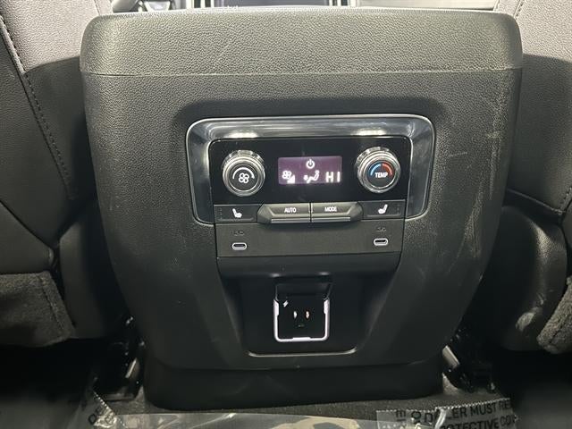 2025 GMC Yukon XL Elevation