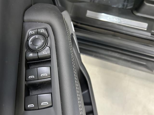 2025 GMC Yukon XL Elevation