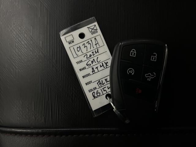 2024 GMC Sierra 1500 AT4X