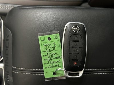 2024 Nissan Pathfinder Platinum